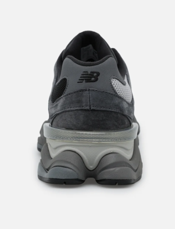 New Balance 9060 Sneakers | Black / Grey