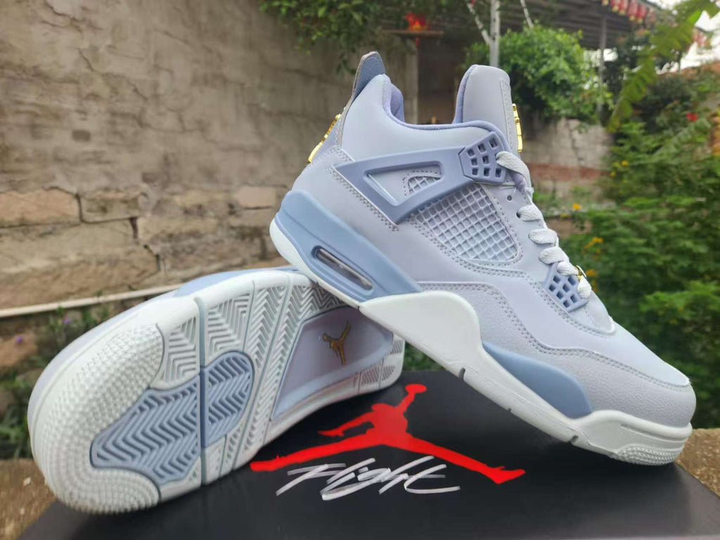 Air Jordan 4 Retro Sneakers | Grey / Blue