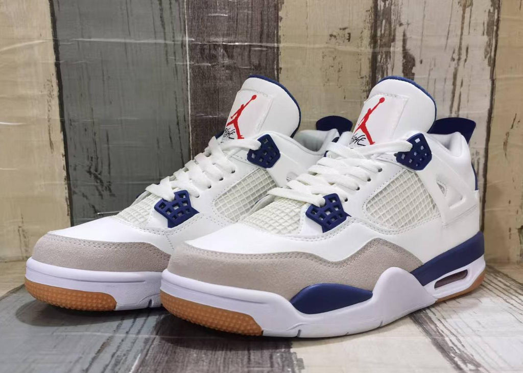 Air Jordan 4 Retro Sneakers | White / Navy