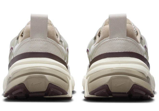Nike V2K Run Women's Sneakers | Light Greenish Brown / Khaki / Earth / Light Bone