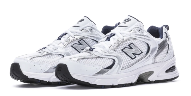 New Balance 530 Women's Wide Sneakers | White / Silver