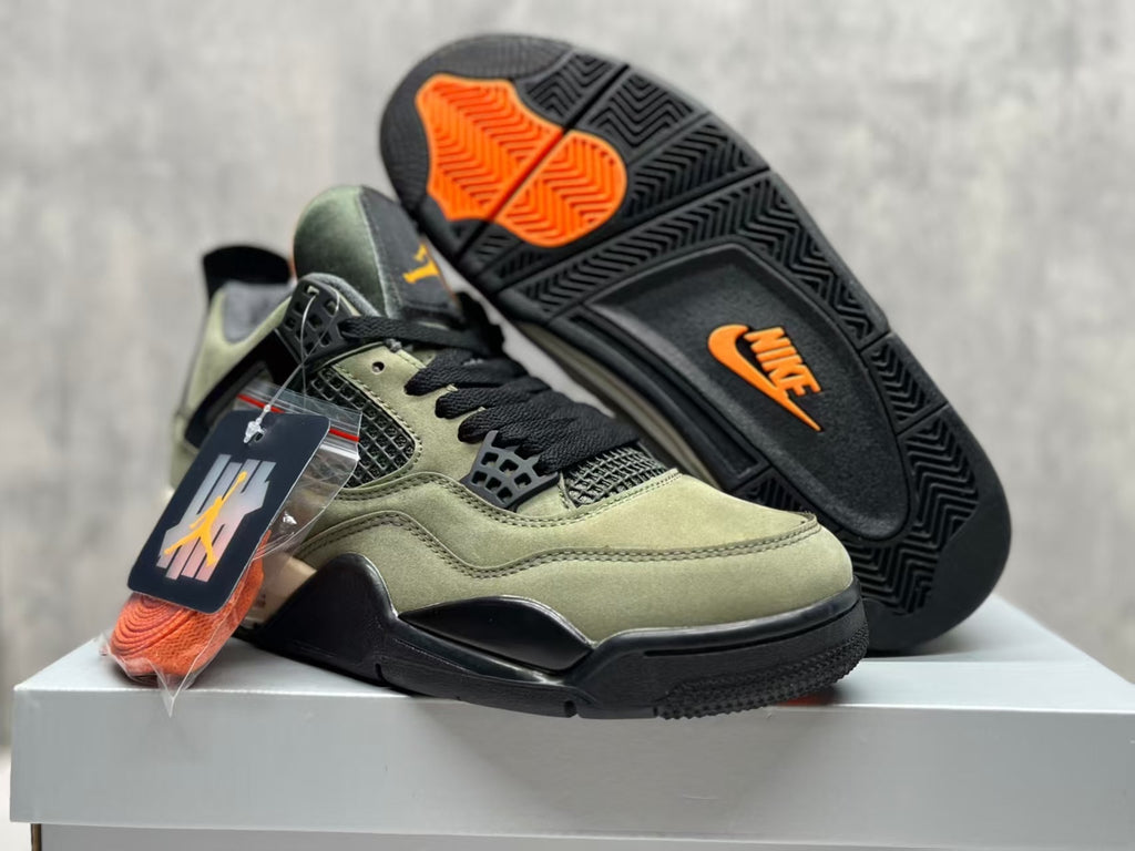 Air Jordan 4 Retro Sneakers | Silk Green