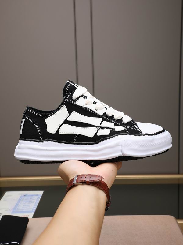 AMIRI Low-Top Sneakers | Black / White Bone Detail