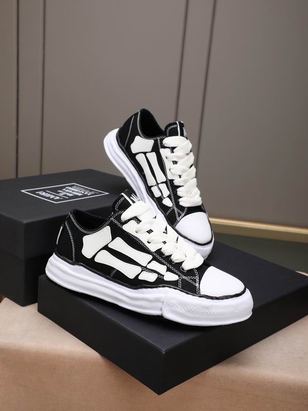 AMIRI Low-Top Sneakers | Black / White Bone Detail