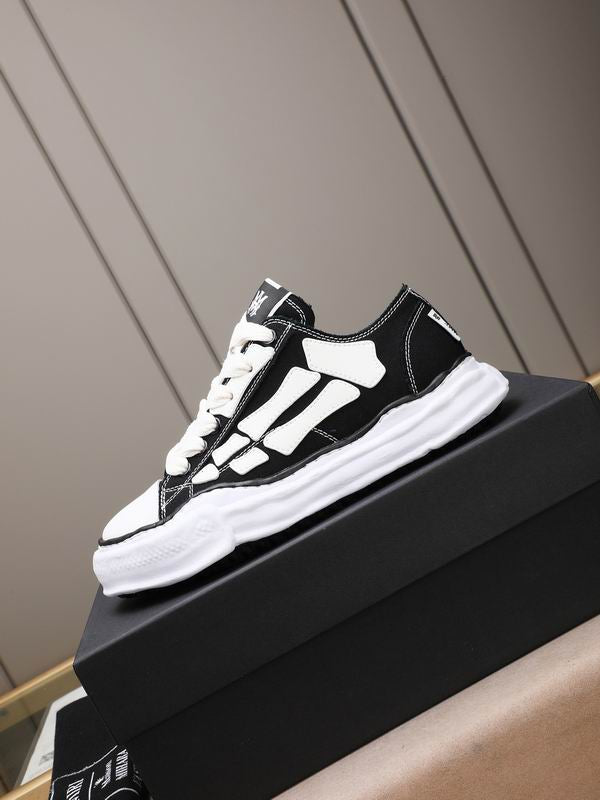 AMIRI Low-Top Sneakers | Black / White Bone Detail