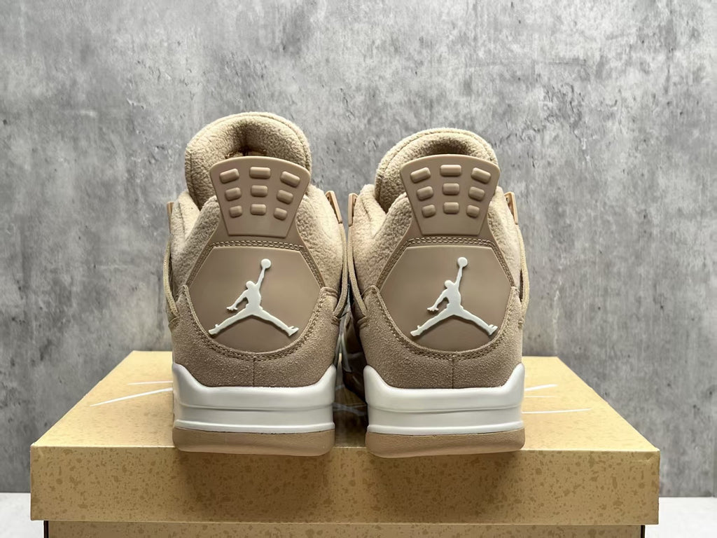 Air Jordan 4 Retro Sneakers | Milk Tea Beige / Cream