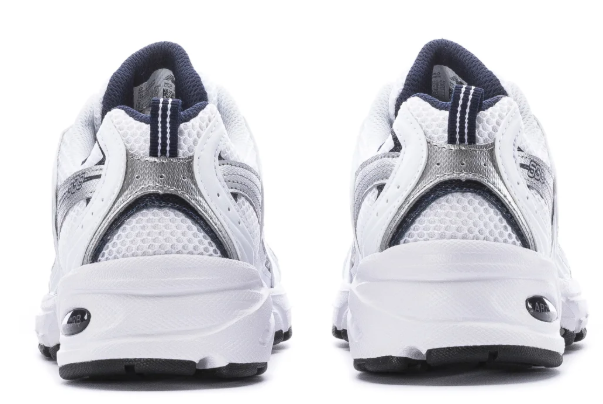 New Balance 530 Women's Wide Sneakers | White / Silver